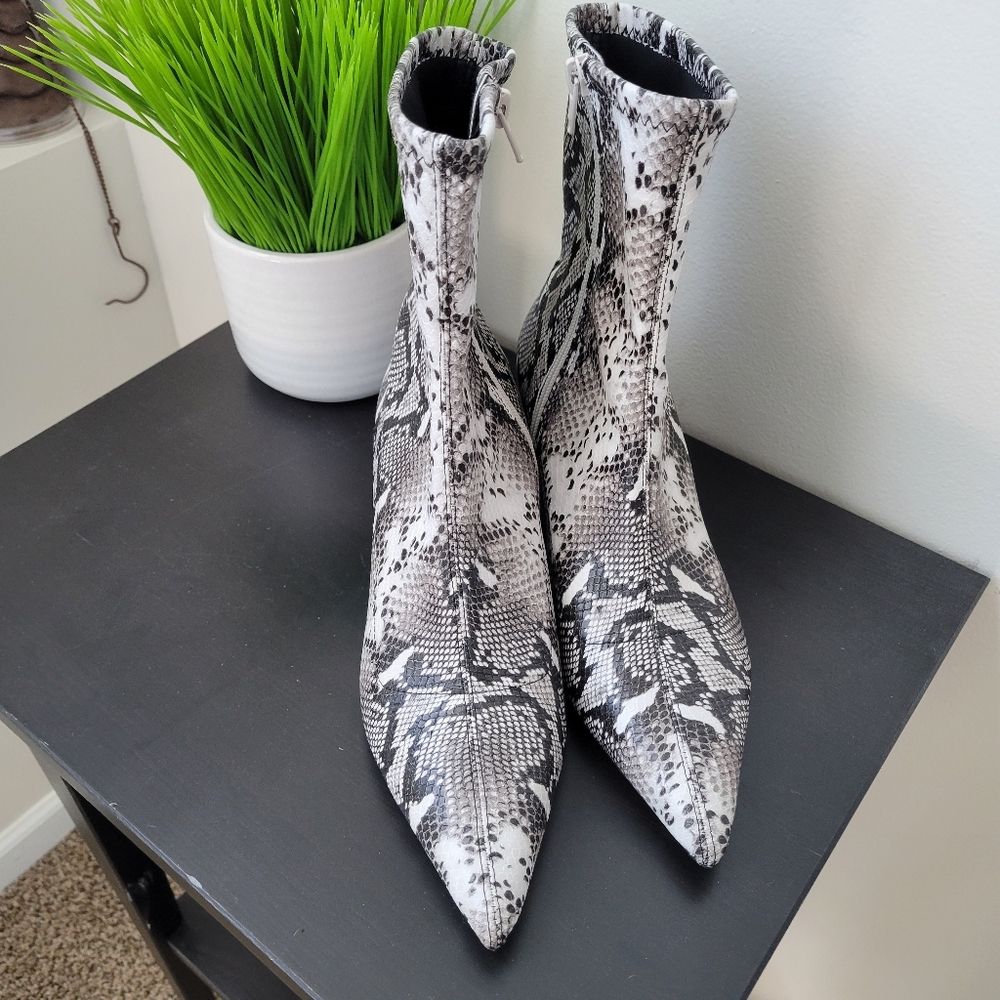 ABOUND Women's Snakeskin Ankle Boots